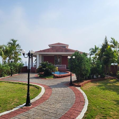 Paras Holiday Home Сатара Экстерьер фото